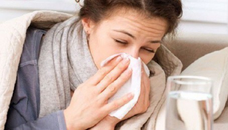 Dấu hiệu phân biệt bệnh cúm mùa và covid-19