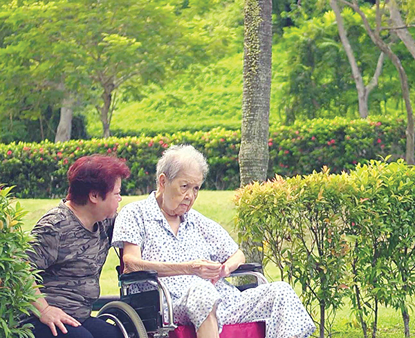Cham soc suc khoe phong tranh dot quy